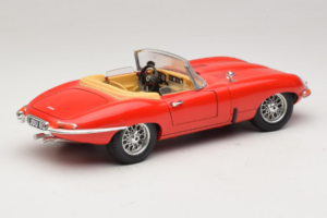 Jaguar E-Type Series 1 Kabriolet Rdeč Bburago 1:18 3038 Kovina – slika 3 od 8