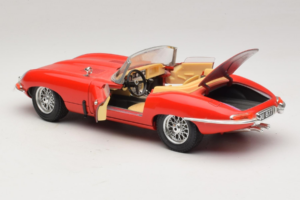 Jaguar E-Type Series 1 Kabriolet Rdeč Bburago 1:18 3038 Kovina – slika 5 od 8