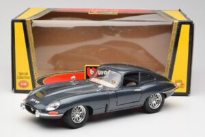 Jaguar E-Type Siv Bburago 1:18 30018 Kovina – slika 8 od 8