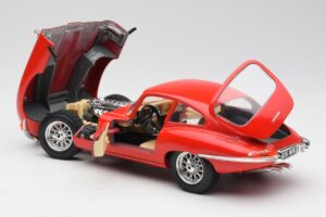 Jaguar E-Type Rdeč Bburago 1:18 3018 Kovina – slika 5 od 8