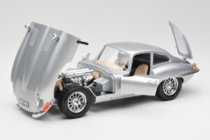 Jaguar E-Type Series 1 Srebrn Bburago 1:18 3018-M2 Kovina – slika 2 od 8