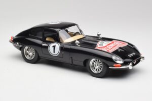 Jaguar E-Type Series 1 #1 British Racing Green Bburago 1:18 3018-M3 Kovina – slika 6 od 8