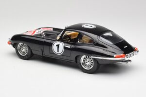 Jaguar E-Type Series 1 #1 British Racing Green Bburago 1:18 3018-M3 Kovina – slika 7 od 8