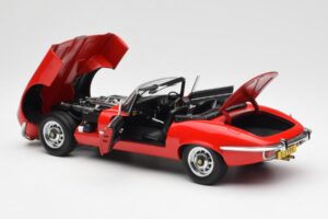 Jaguar E-Type Roadster Series III V12 Rdeč AUTOart 1:18 73523 Kovina – slika 5 od 8