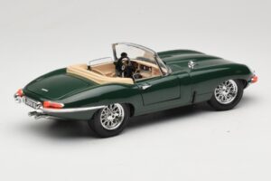 Jaguar E-Type Series 1 Roadster Zelen Bburago 1:18 3016-M1 Kovina – slika 3 od 8