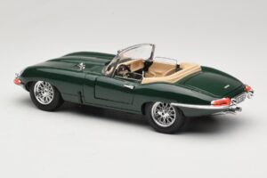 Jaguar E-Type Series 1 Roadster Zelen Bburago 1:18 3016-M1 Kovina – slika 7 od 8