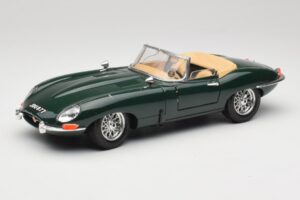Jaguar E-Type Series 1 Roadster Zelen Bburago 1:18 3018-M5 Kovina