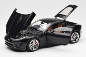 Jaguar F-Type R X152 Mat Črn AUTOart 1:18 73652 Kompozit – slika 2 od 8