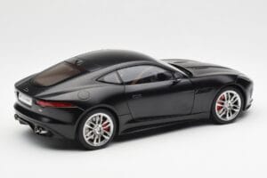 Jaguar F-Type R X152 Mat Črn AUTOart 1:18 73652 Kompozit – slika 3 od 8