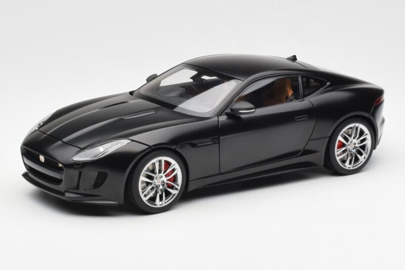 Jaguar F-Type R X152 Mat Črn AUTOart 1:18 73652 Kompozit