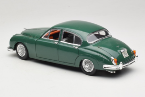 Jaguar Mark II Zelena Tchibo 1:18 49420 Kovina – slika 7 od 8