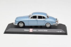 Jaguar Mk II Blue Metallic Minichamps 1:43 433130604 Kovina
