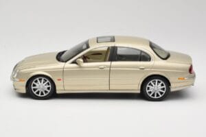Jaguar S-Type X200 Bronasta Maisto 1:18 50332 Kovina – slika 4 od 8