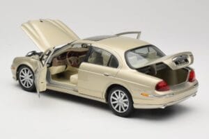 Jaguar S-Type X200 Bronasta Maisto 1:18 50332 Kovina – slika 5 od 8
