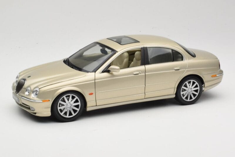 Jaguar S-Type X200 Bronasta Maisto 1:18 50332 Kovina