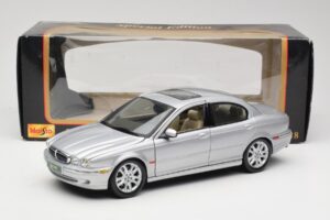 Jaguar X-Type Srebrn Maisto 1:18 7271328 Kovina – slika 8 od 8