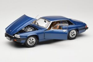 Jaguar XJ-S Moder Road Signature 1:18 92658 Kovina – slika 2 od 8