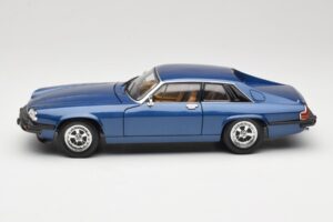 Jaguar XJ-S Moder Road Signature 1:18 92658 Kovina – slika 4 od 8