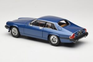 Jaguar XJ-S Moder Road Signature 1:18 92658 Kovina – slika 7 od 8