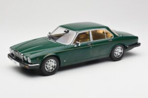 Jaguar XJ Series III Temno Zelen MCG 1:18 MCG18175 Kovina