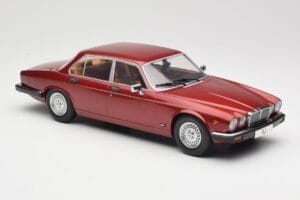 Jaguar XJ Series III Metallic Dark Red MCG 1:18 MCG18176 Kovina – slika 4 od 6