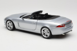 Jaguar XK X150 Kabriolet Srebrn Minichamps 1:18 153130533 Kovina – slika 7 od 8