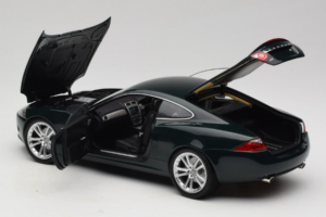 Jaguar XK X150 Zelen Minichamps 1:18 153130503 Kovina – slika 5 od 8