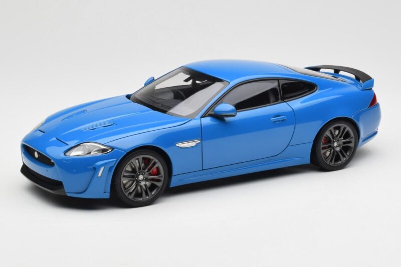 Jaguar XKR-S X150 French Racing Modra AUTOart 1:18 73641 Kovina