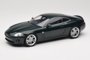 Jaguar XK X150 Coupe Zelena Minichamps 1:18 150130501 Kovina