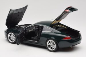 Jaguar XK X150 Coupe Zelena Minichamps 1:18 150130501 Kovina – slika 5 od 8