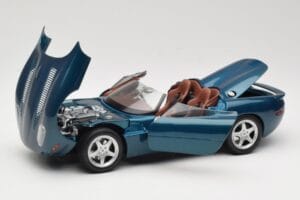 Jaguar XK180 Zelen Maisto 1:18 50337 Kovina – slika 2 od 8