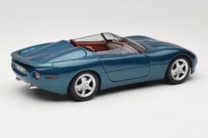 Jaguar XK180 Zelen Maisto 1:18 50337 Kovina – slika 3 od 8
