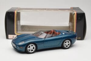 Jaguar XK180 Zelen Maisto 1:18 50337 Kovina – slika 8 od 8