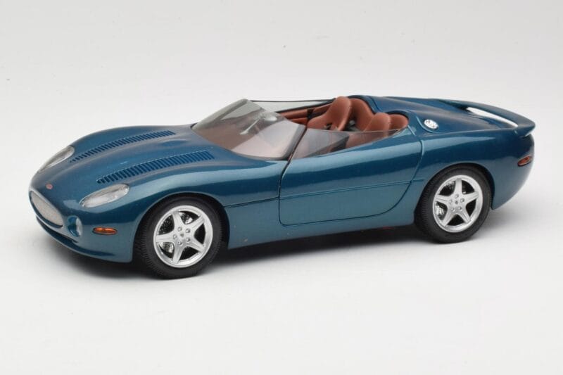 Jaguar XK180 Zelen Maisto 1:18 50337 Kovina