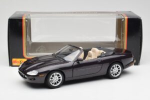 Jaguar XKR X100 Kabriolet Siv Maisto 1:18 50331 Kovina – slika 8 od 8