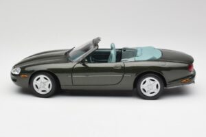 Jaguar XKR X100 Kabriolet Zelena Maisto 1:18 37800-M1 Kovina – slika 4 od 8