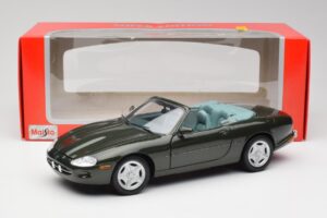 Jaguar XKR X100 Kabriolet Zelena Maisto 1:18 37800-M1 Kovina – slika 8 od 8