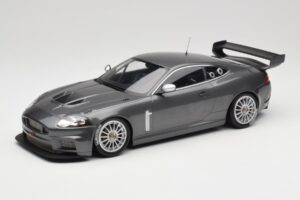 Jaguar XKR GT3 Grey Metallic Minichamps 1:18 150081390 Kovina