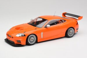 Jaguar XKR GT3 Racing Orange Minichamps 1:18 150081391 Kovina