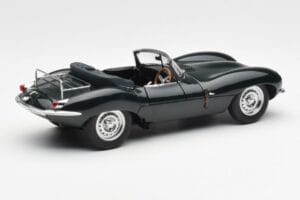 Jaguar XKSS Steve McQueen Personal Car AUTOart 1:18 73526 Kovina – slika 3 od 8