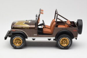 Jeep CJ-7 Golden Eagle Zelena MCG 1:18 MCG18109 Kovina – slika 3 od 6