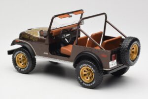 Jeep CJ-7 Golden Eagle Zelena MCG 1:18 MCG18109 Kovina – slika 5 od 6