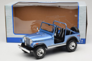 Jeep CJ-7 Laredo Modra MCG 1:18 MCG18553 Kovina – slika 6 od 6
