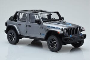 Jeep Wrangler 4xe Srebrn GT Spirit 1:18 GT419 Smola – slika 4 od 6