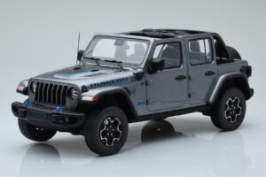 Jeep Wrangler 4xe Srebrn GT Spirit 1:18 GT419 Smola