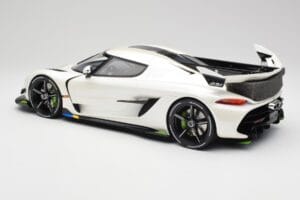 Koenigsegg Jesko Attack Crystal White Pearl GT Spirit 1:12 GT501 Smola – slika 5 od 6