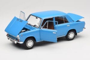 Lada 1200 2101 Moder IXO 1:18 18CMC204OP Kovina – slika 2 od 8