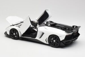 Lamborghini Aventador J Bel AUTOart 1:18 74674 Kovina – slika 5 od 8