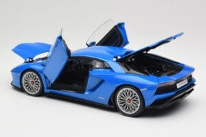 Lamborghini Aventador S LP740-4 Blue Nila AUTOart 1:18 79134 Kovina – slika 5 od 8