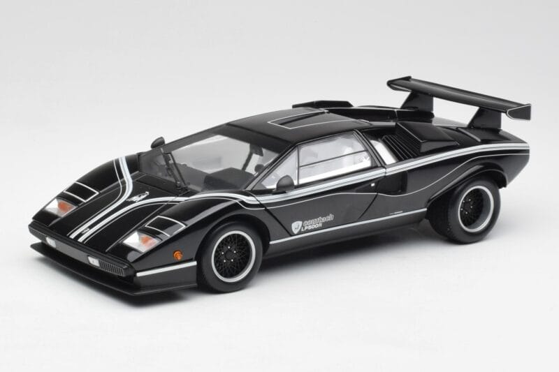 Lamborghini Countach LP500S Črn Kyosho 1:18 08326K Kovina